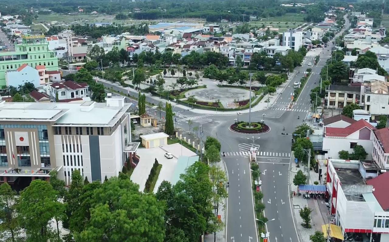 QUẾ SƠN TRUNG TAM