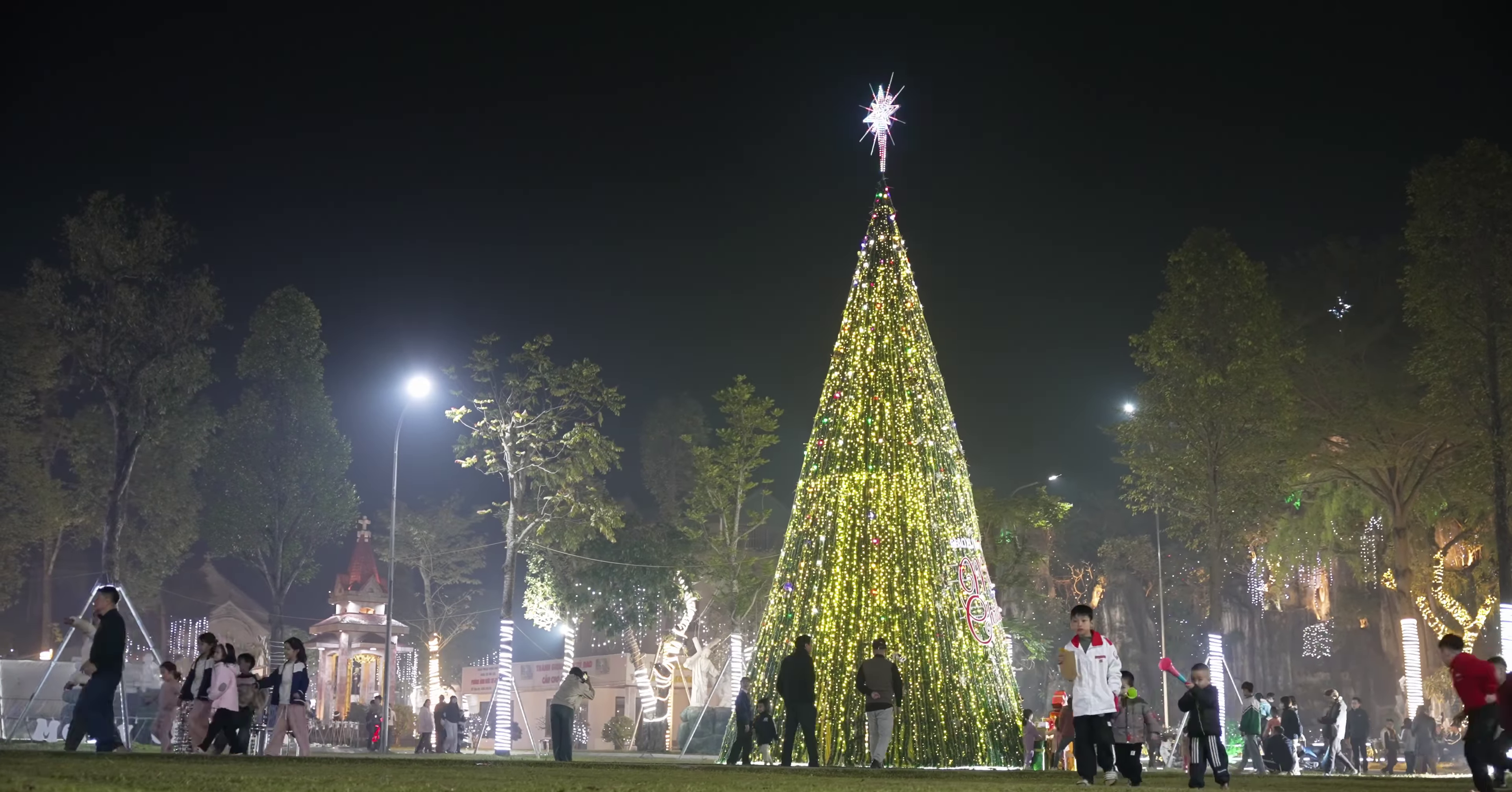 Rực rỡ mùa Giáng sinh