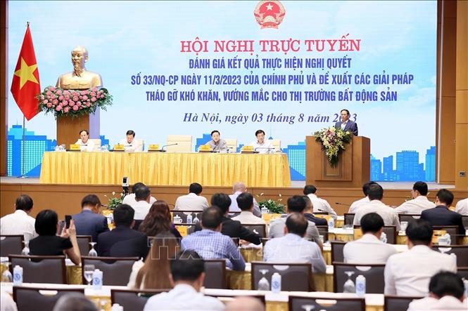 Thủ tướng Phạm Minh Chính: Chung tay tháo gỡ vướng mắc, thúc đẩy phát triển thị trường bất động sản