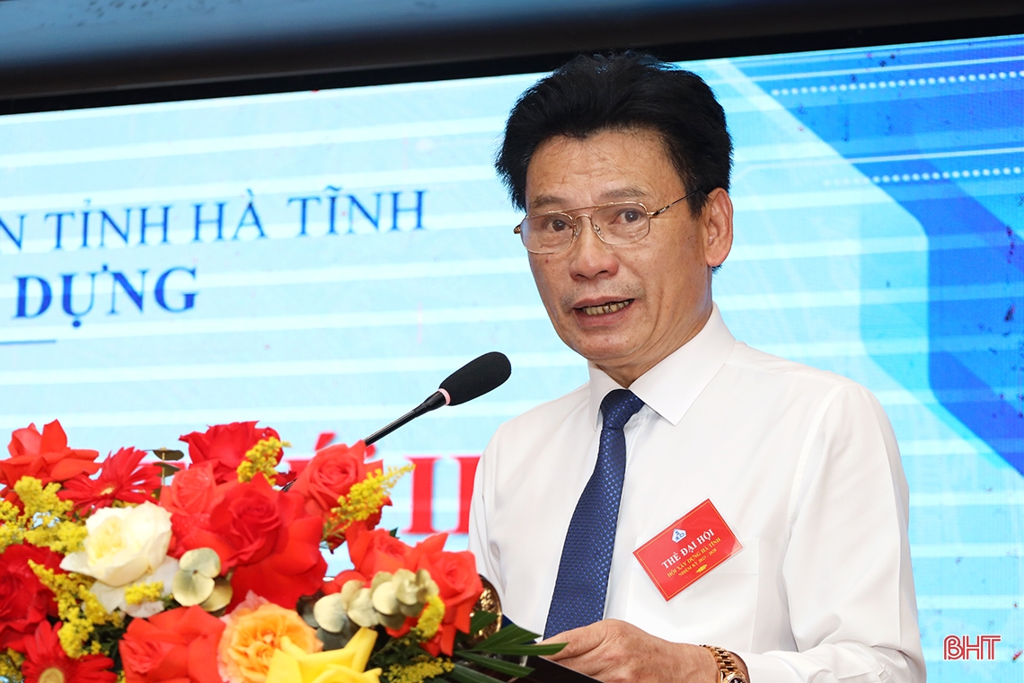 Mr. Nguyen Quoc Ha holds the position of Chairman of Ha Tinh Construction Association.