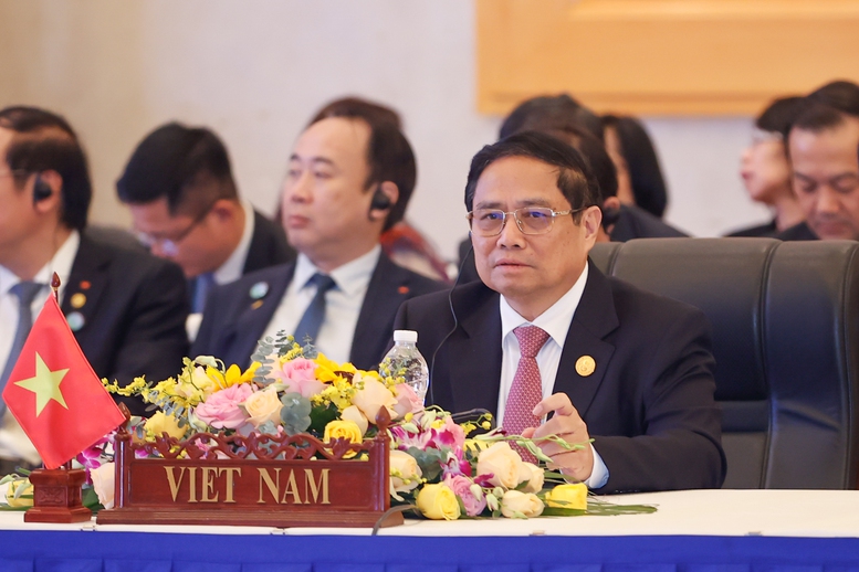 Prime Minister Pham Minh Chinh said that CLMV countries are facing unprecedented advantages as the world is entering an era of connectivity and innovation - Photo: VGP/Nhat Bac