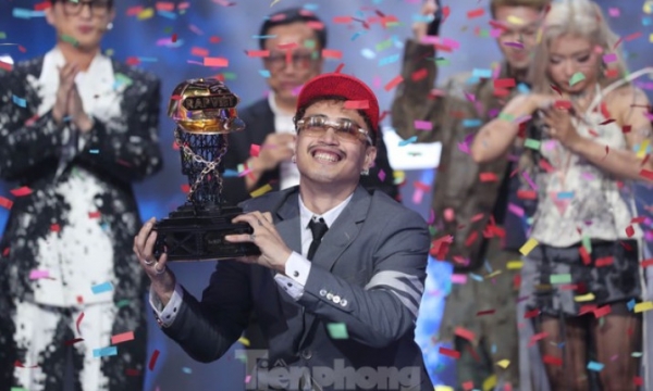 Rap Viet Champion names Hustlang team leader