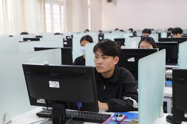 Nam Dinh dirige l'examen d'évaluation des capacités de l'Université nationale de Hanoi photo 1