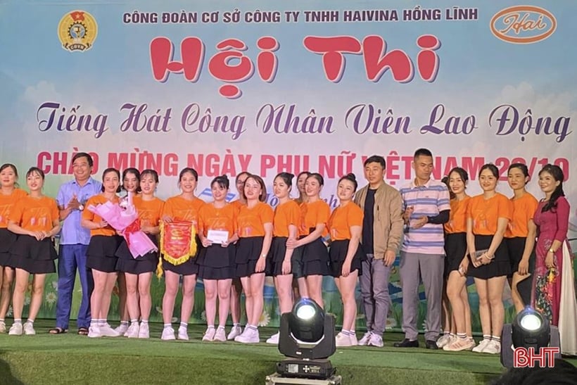 Ha Tinh Trade Union organizes many activities to celebrate Vietnamese Women's Day