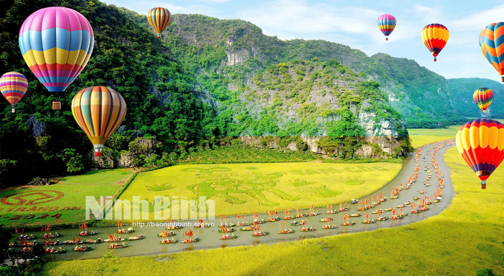 Ninh Binh រៀបចំពិធីបុណ្យប៉េងប៉ោងខ្យល់ក្តៅដោយមានការចូលរួមពីអាកាសយានិកបរទេស