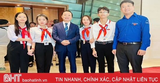 Thiếu nhi Hà Tĩnh tham gia Phiên họp giả định Quốc hội trẻ em