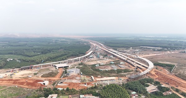 Panoramic view of the trillion-dollar intersection construction site connecting the highway with Long Thanh airport