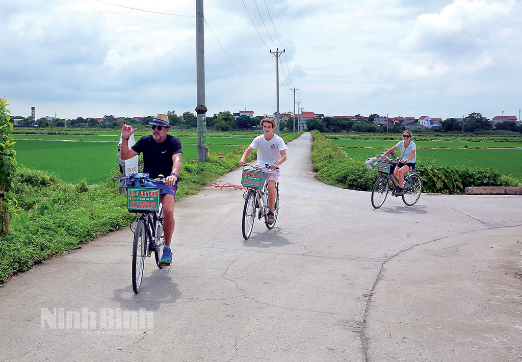 Le tourisme à Ninh Binh continue d'affirmer son attractivité