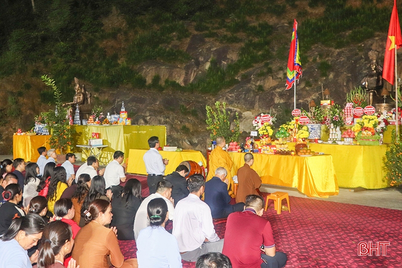 Ceremonia de apertura del manantial de Giap Thin en el sitio histórico y cultural de Dai Hung