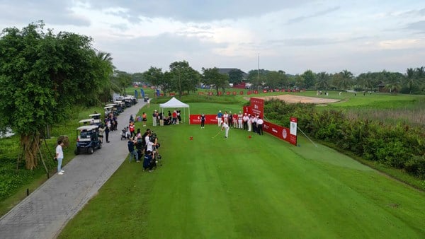 Khai mạc Giải Vô địch Golf Quốc gia 2024, Cúp VinFast