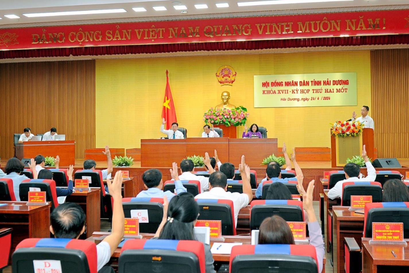 On the morning of May 30, the 17th Hai Duong Provincial People's Council held its 22nd session.