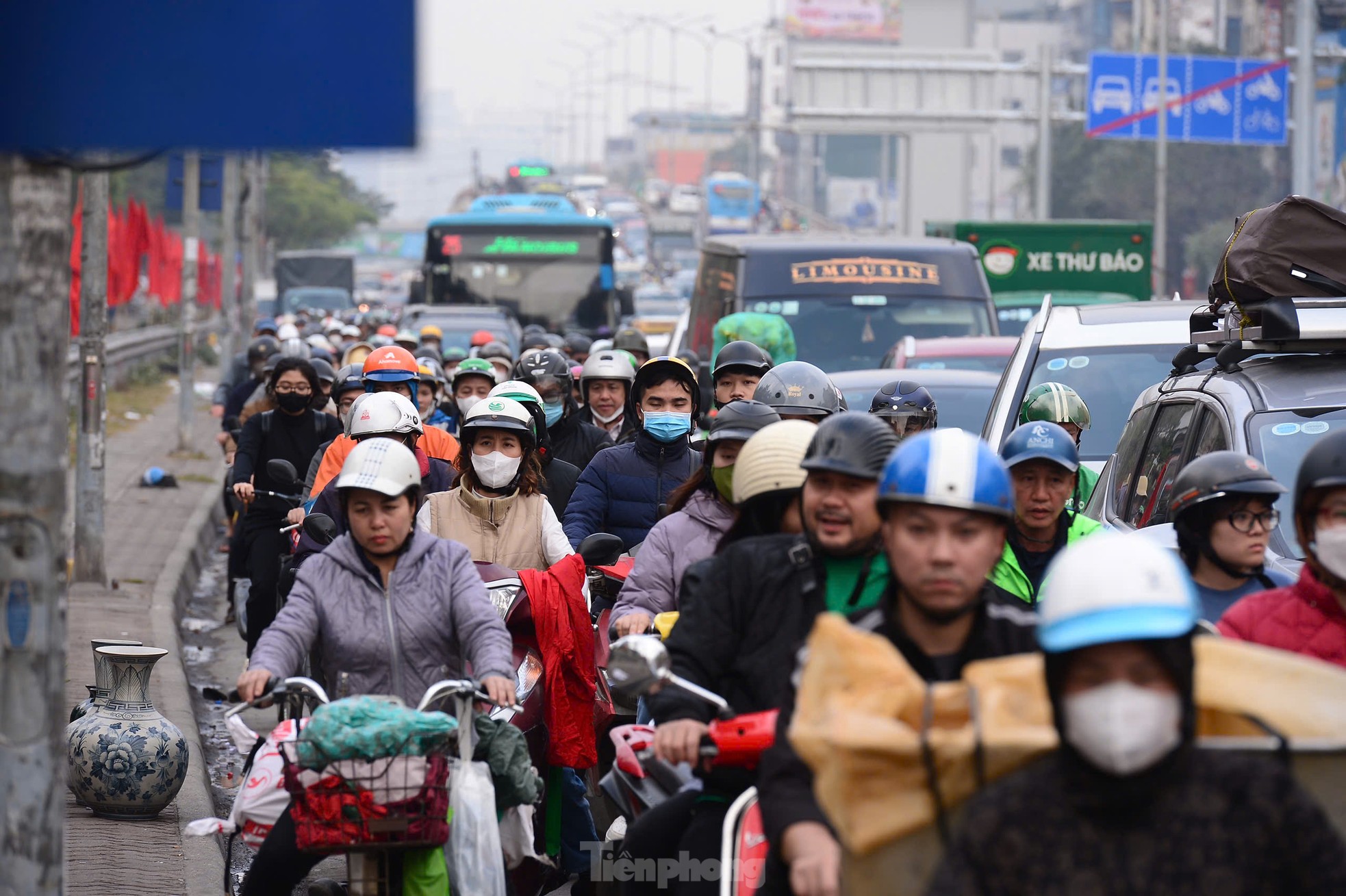 La circulation dans la capitale est « tendue comme un arc » lors du dernier jour ouvrable photo 15