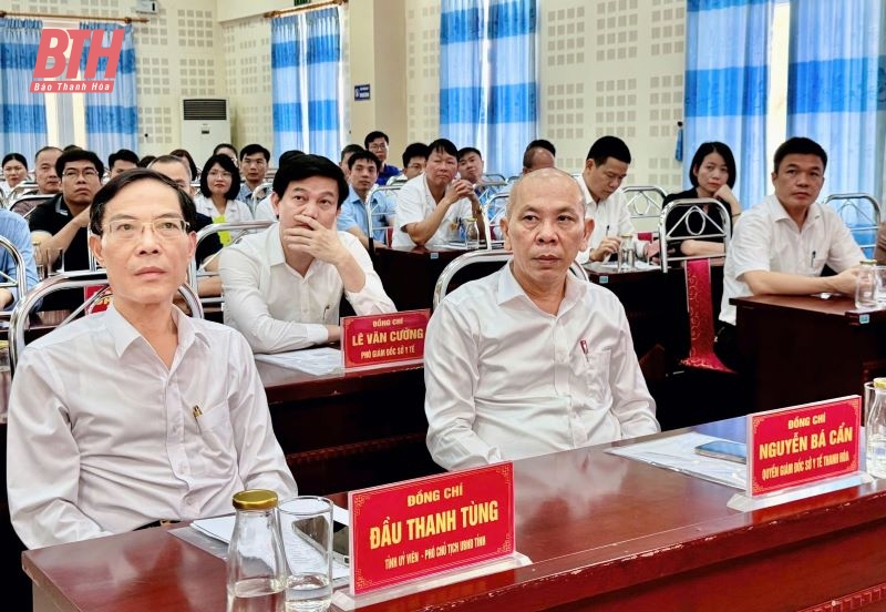 สำรวจ ประเมินผล และดำเนินการตามแผนงานเพื่อสนับสนุนการเสริมสร้างศักยภาพด้านวิชาชีพและการบริหารจัดการของโรงพยาบาลจังหวัดถั่นฮวา