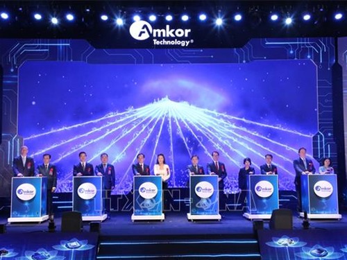 Inauguración de la fábrica de Amkor Technology en Vietnam