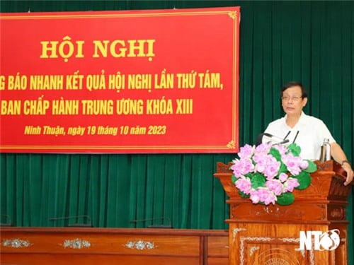 Tỉnh ủy thông báo nhanh kết quả Hội nghị lần thứ tám Ban Chấp hành Trung ương khóa XIII