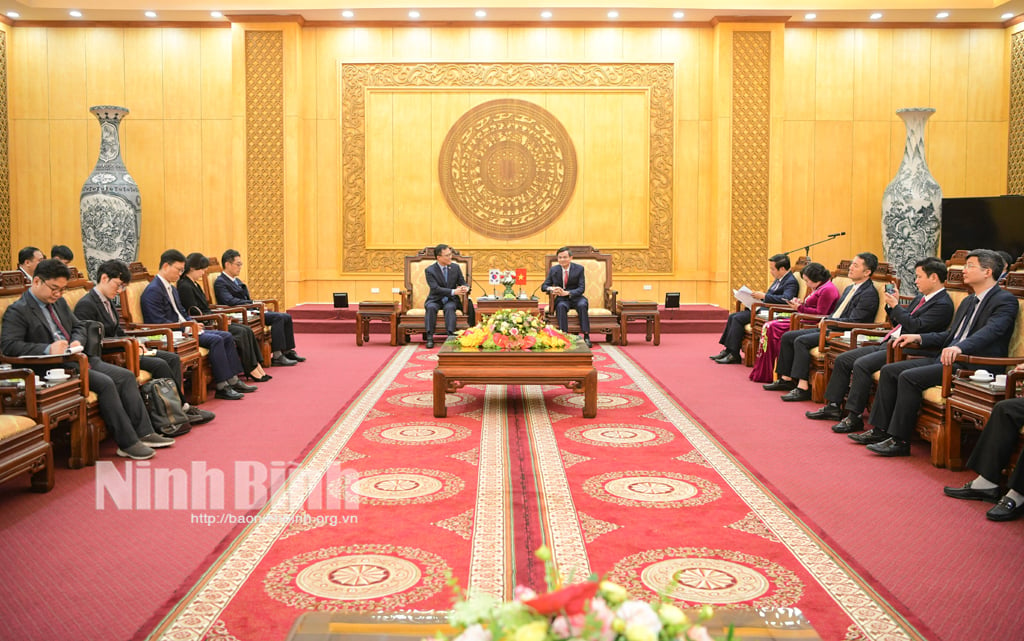 Promoción de la cooperación bilateral entre la provincia de Ninh Binh y Corea