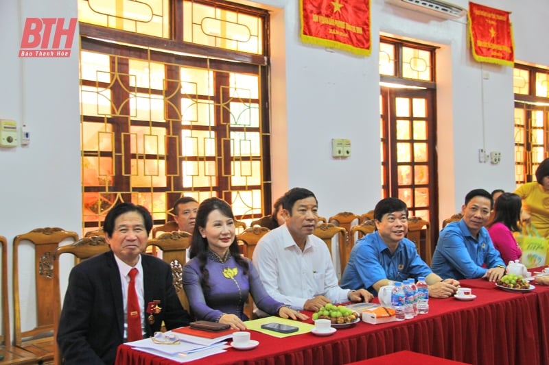 Thanh Hoa Power Construction Joint Stock Company feiert 20 Jahre vietnamesischen Unternehmertag (13. Oktober)