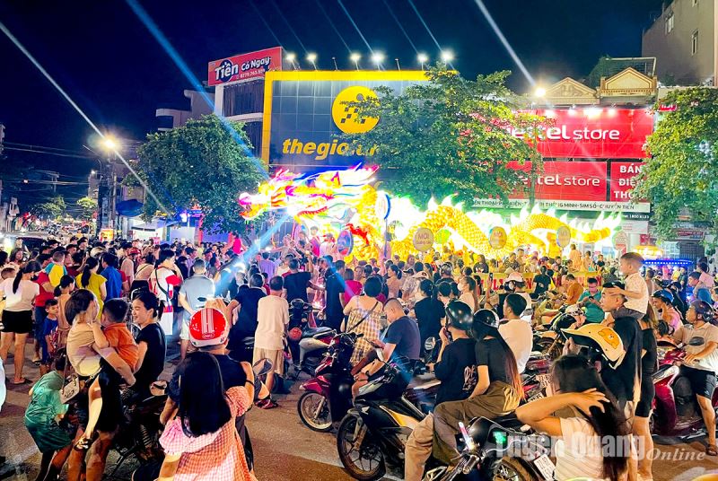 Construire un festival Thanh Tuyen civilisé et poli