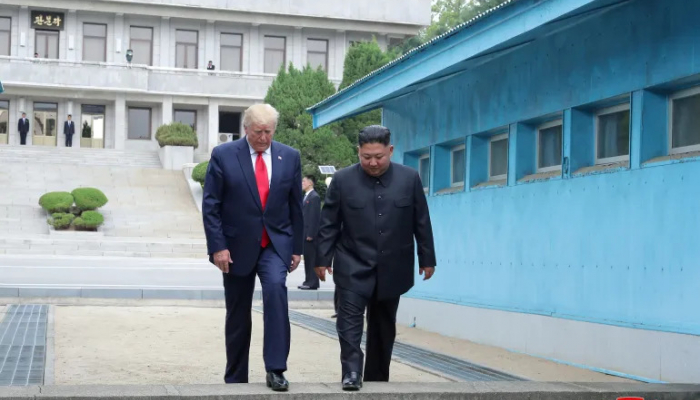 Tổng thống Trump khẳng định sẽ tiếp tục liên lạc với ông Kim Jong Un