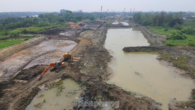 Dificultad para conseguir arena para las cimentaciones, ¿qué dice el Director del Departamento de Tráfico sobre el progreso de la Circunvalación 3 de Ciudad Ho Chi Minh? foto 1