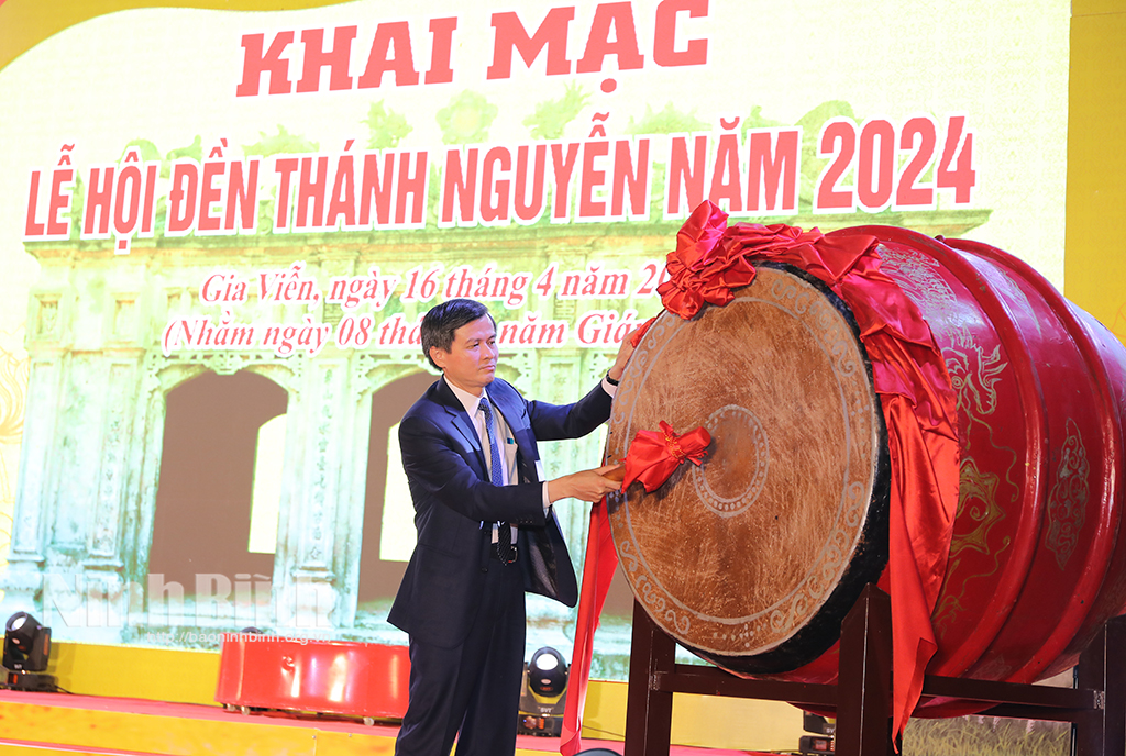 Eröffnung des traditionellen Festivals des Saint Nguyen Tempels im Jahr 2024