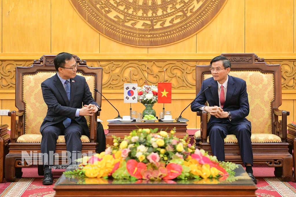 Förderung der bilateralen Zusammenarbeit zwischen Ninh Binh und Korea