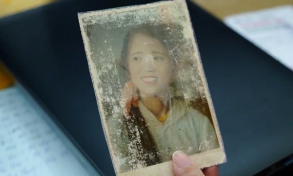 Restoring old photos in the digital age