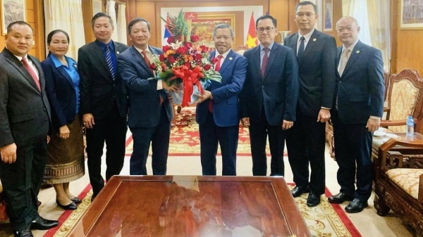 Lao leaders congratulate Vietnam on the 95th anniversary of the Party's founding