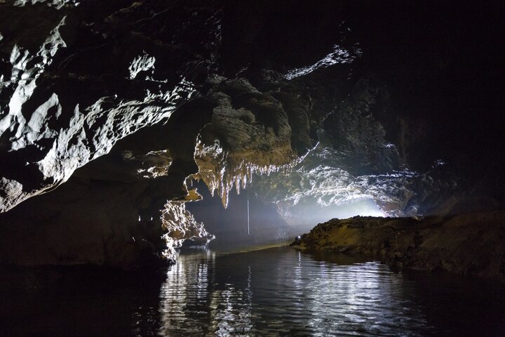 Các tour thám hiểm hang động Quảng Bình - 13