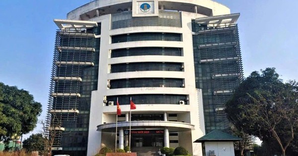 91 officials of Ha Tinh Department of Agriculture apply for early retirement