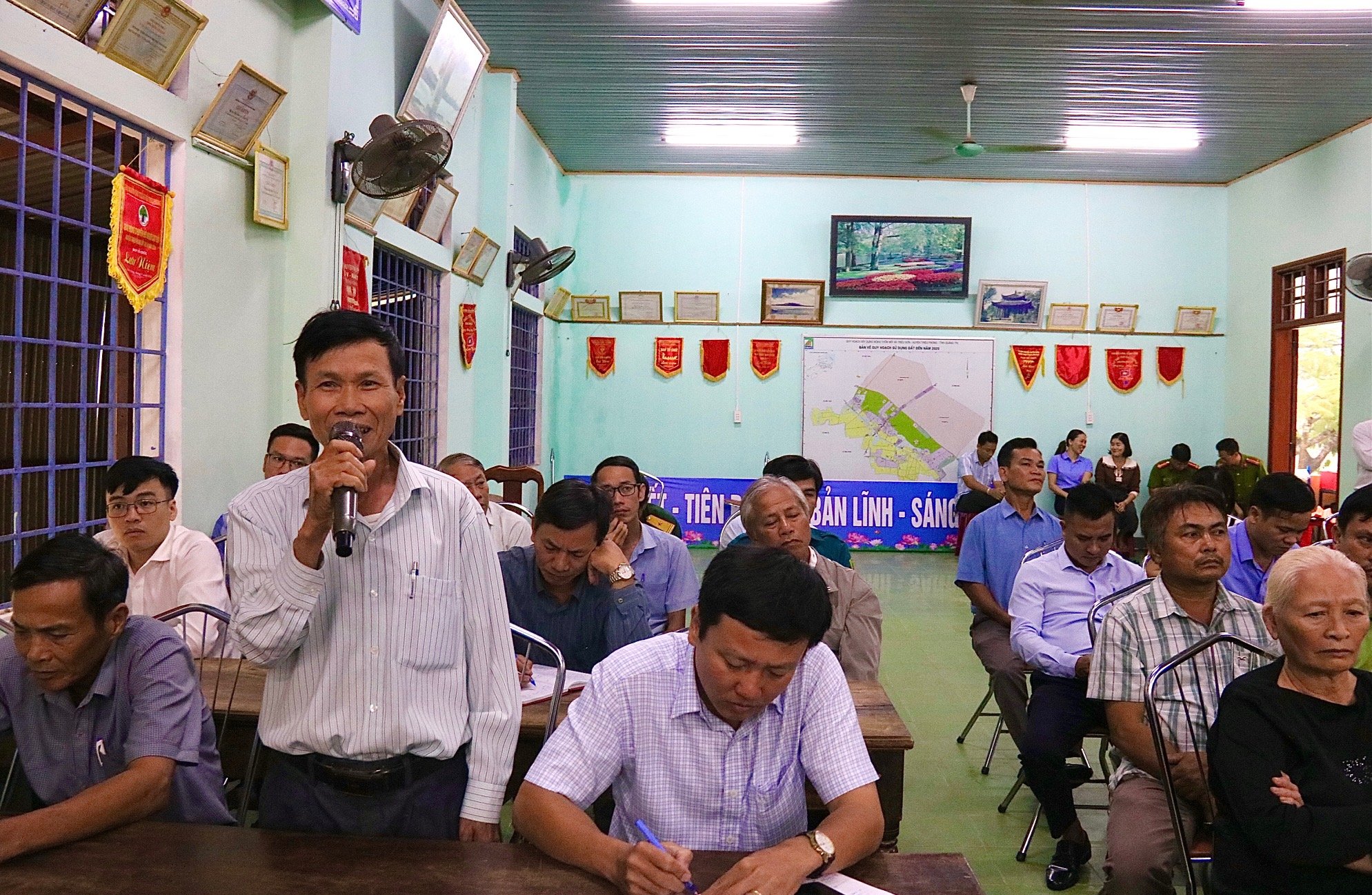 គណៈប្រតិភូរដ្ឋសភាខេត្តជួបអ្នកបោះឆ្នោតឃុំត្រយឹង