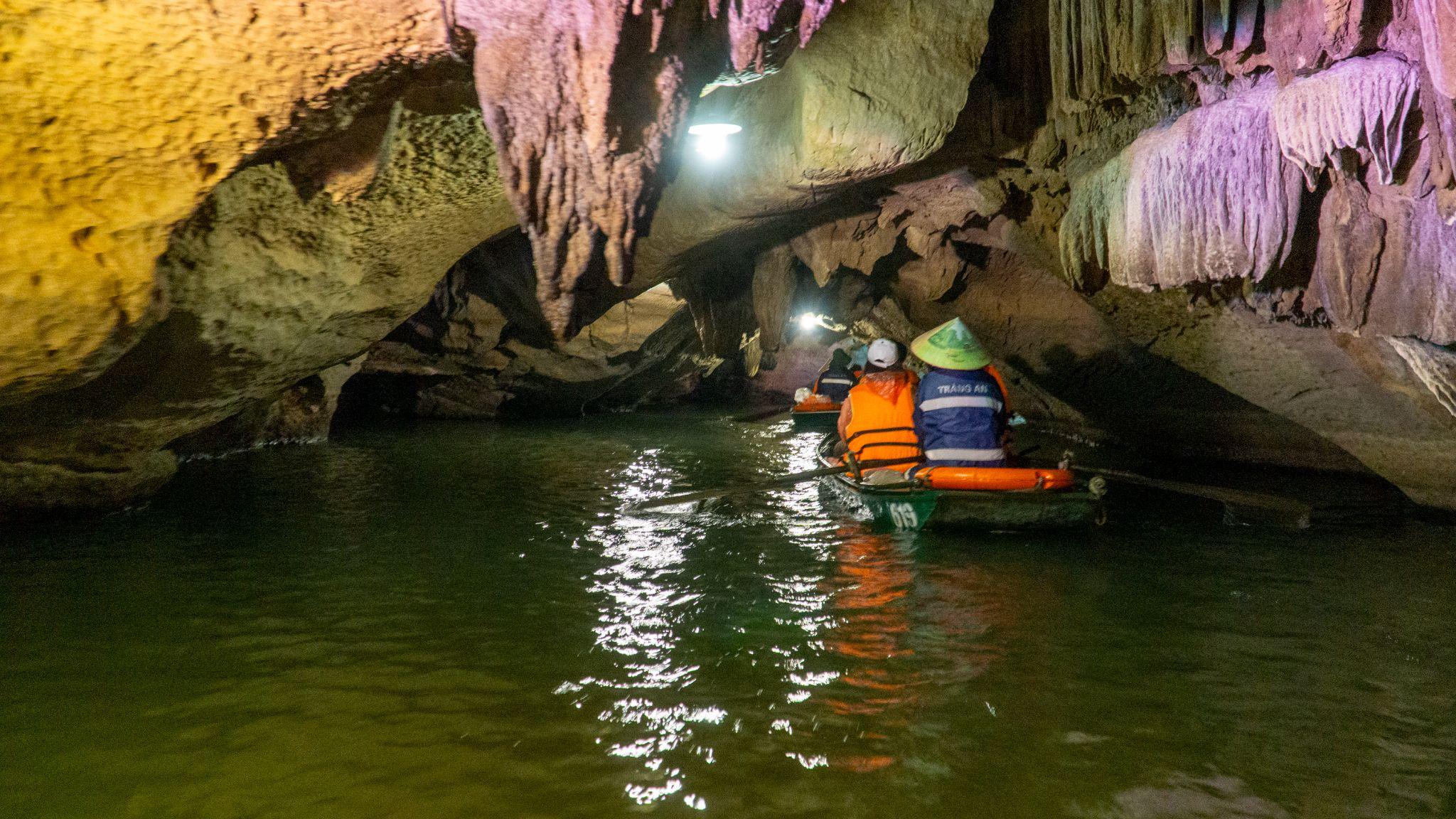 Was gibt es in Ninh Binh zu sehen? Top 10 Touristenattraktionen, die Besucher nicht verpassen dürfen