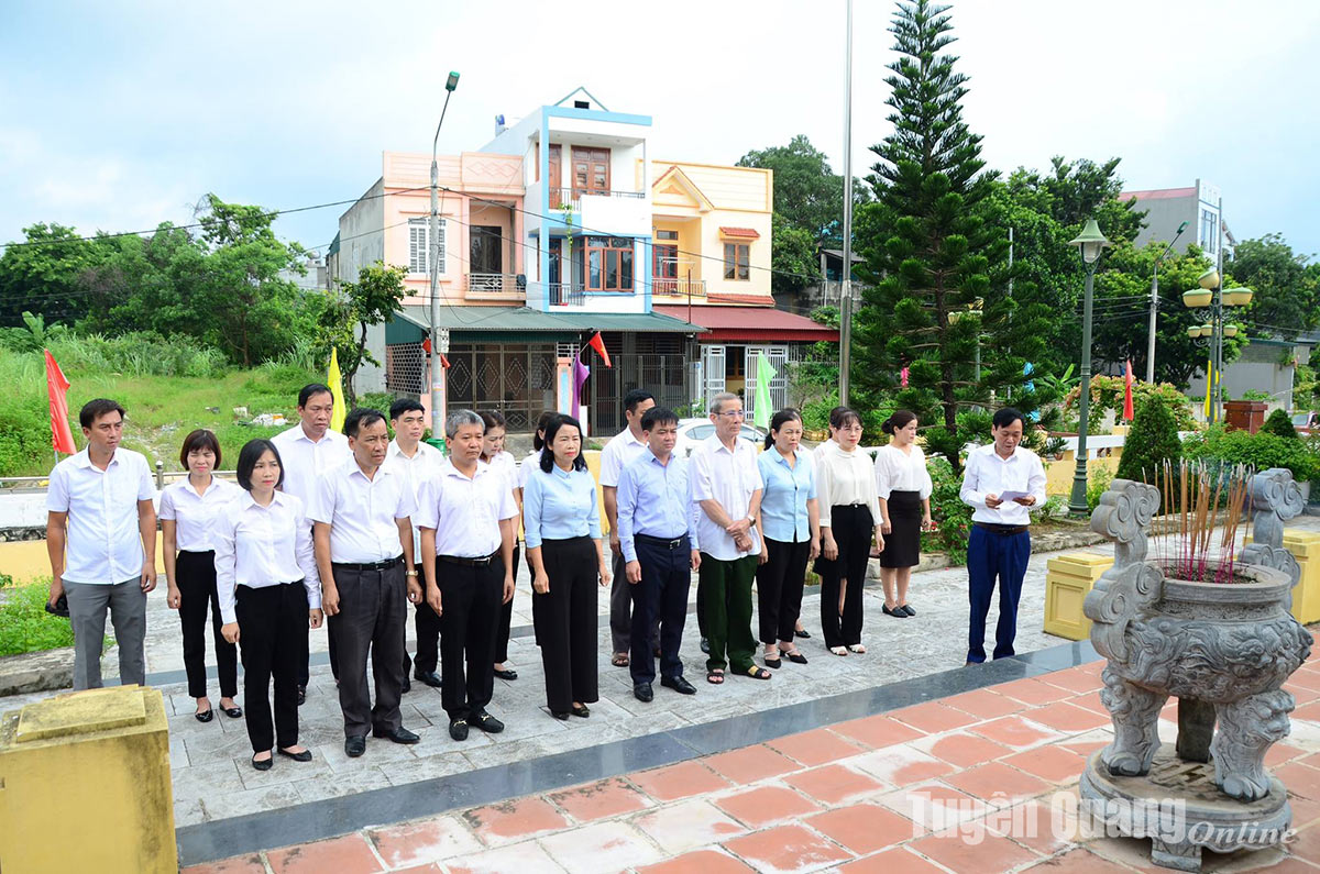 Đổi mới, nâng cao chất lượng sinh hoạt chuyên đề