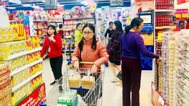 Hanoi ensures supply of goods to serve people during Lunar New Year