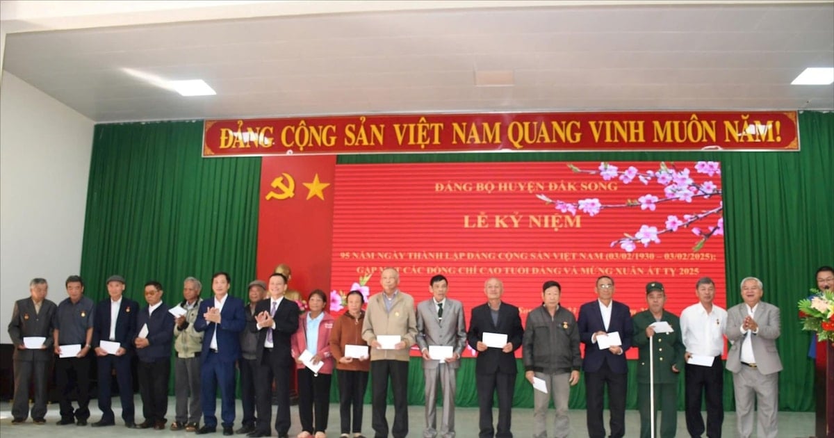 Đắk Song kỷ niệm 95 năm Ngày thành lập Đảng 3/2