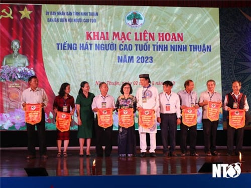 Eröffnung des Senioren-Gesangsfestivals 2023 in der Provinz Ninh Thuan