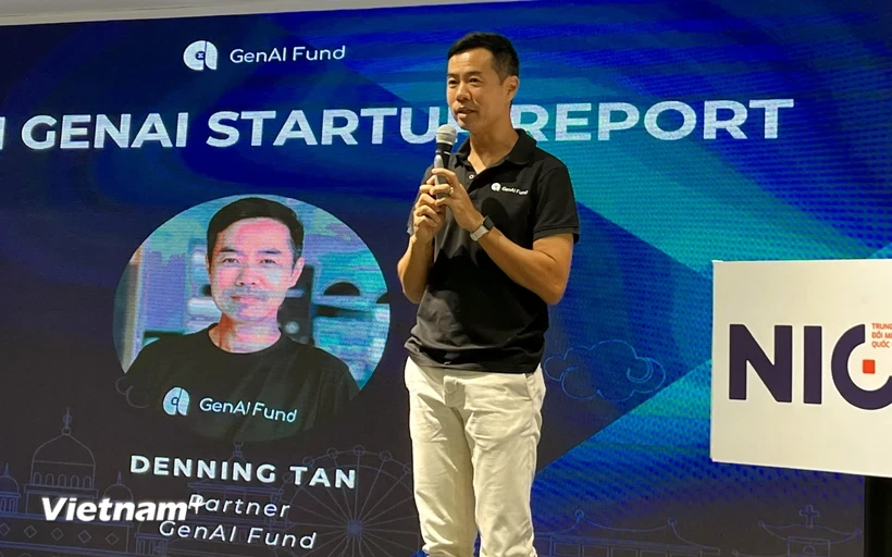 GenAIファンドのディレクター、デニング・タン氏がGenAI ASEAN 2024スタートアップレポートを発表した。（写真：Vietnam+）