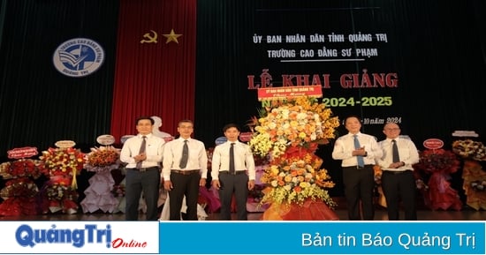 Das Quang Tri Pedagogical College eröffnet das neue Schuljahr