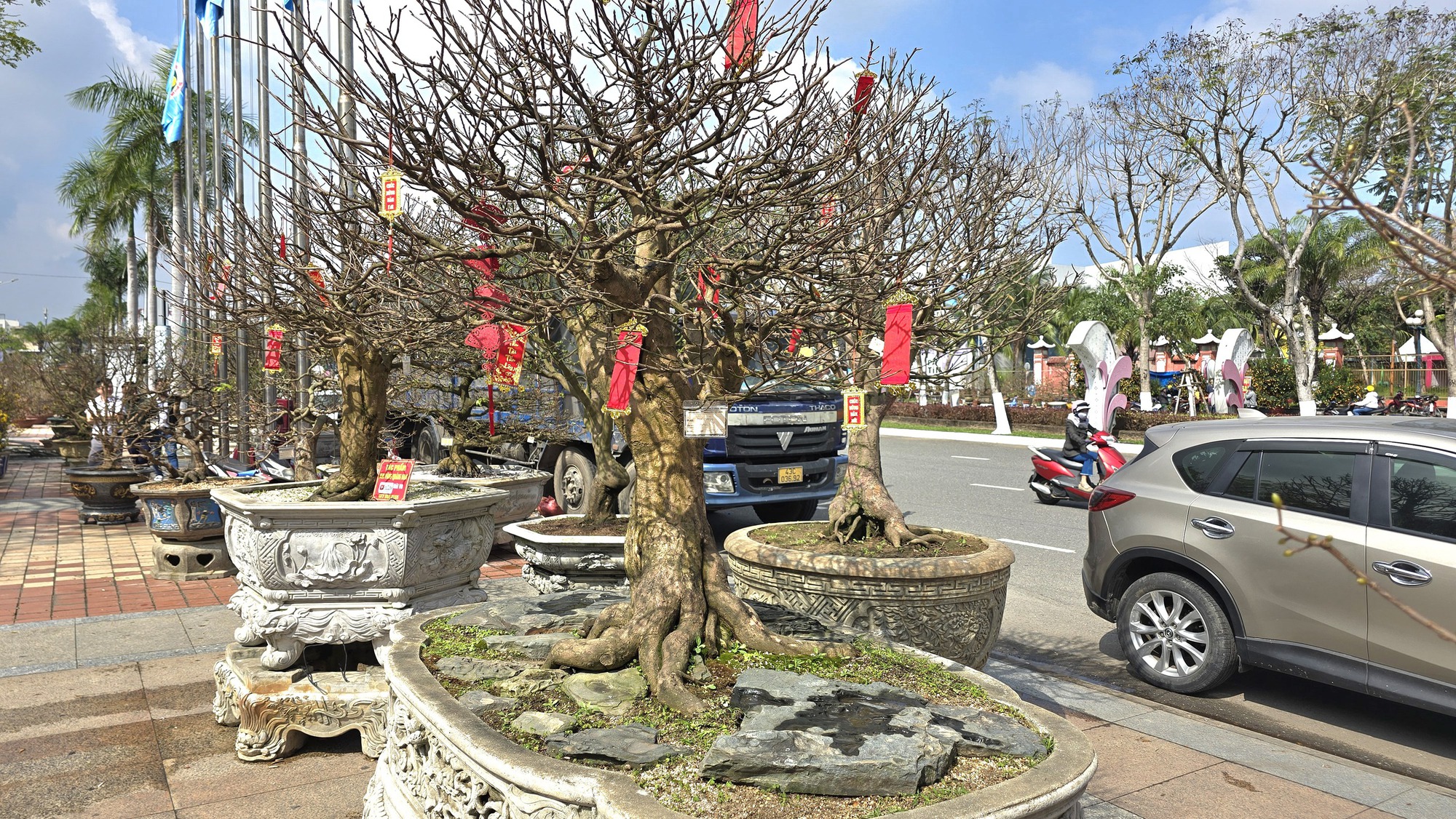 Những 