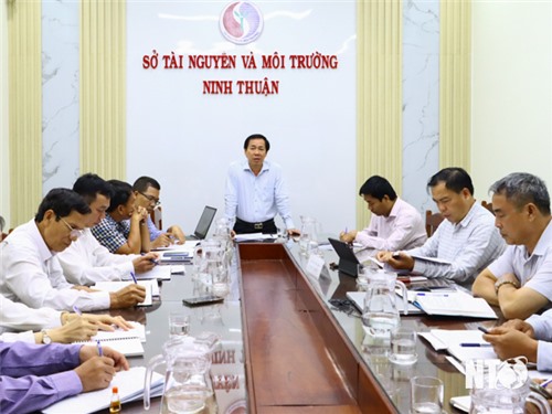 Supervisory Delegation 1599 of the Provincial Party Standing Committee supervises the implementation of Resolution No. 20-NQ/TU at the Department of Natural Resources and Environment and the Department of Planning and Investment.