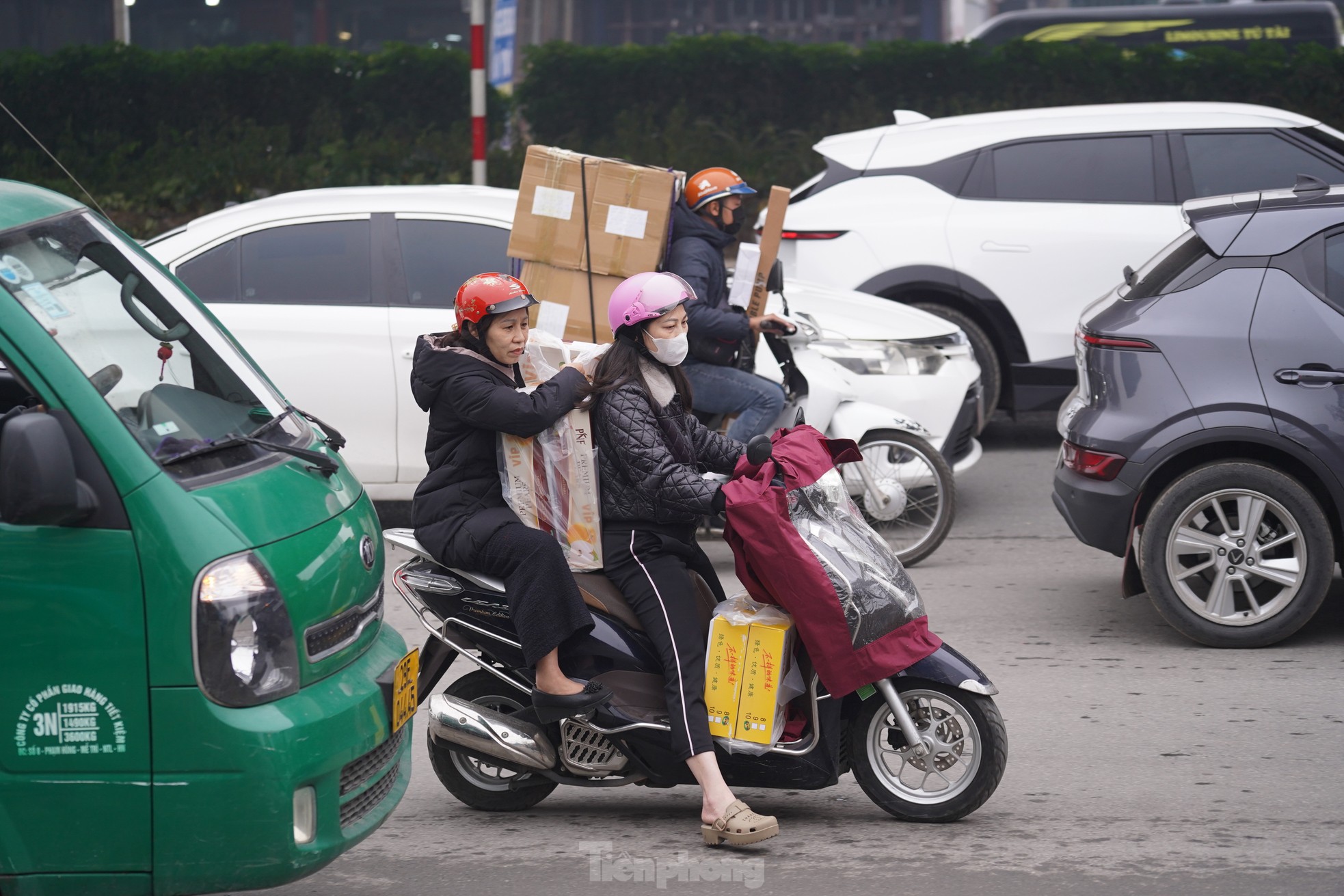 La circulation dans la capitale est « tendue comme un arc » lors du dernier jour ouvrable, photo 7