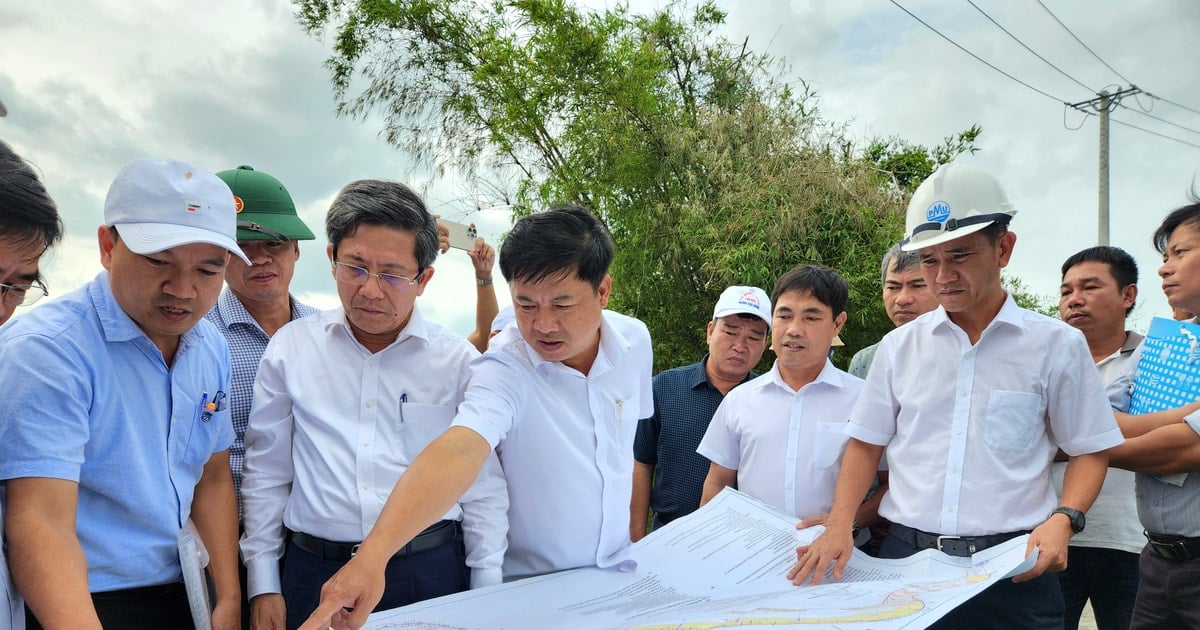 El secretario del Partido Provincial de Quang Nam, Luong Nguyen Minh Triet, inspeccionó el proyecto de dragado del río Co Co y el área urbana de la Universidad de Danang.