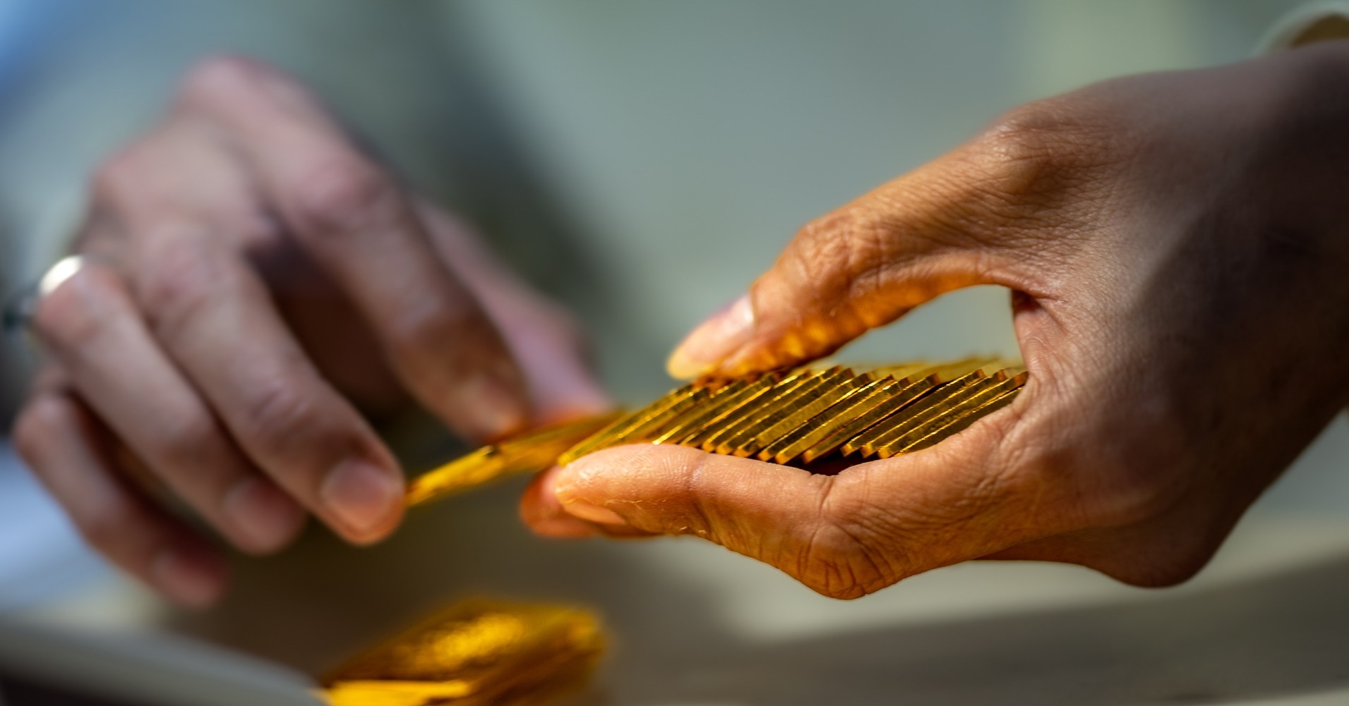 No hay escasez de oro y el comercio de oro en el mercado negro terminará.