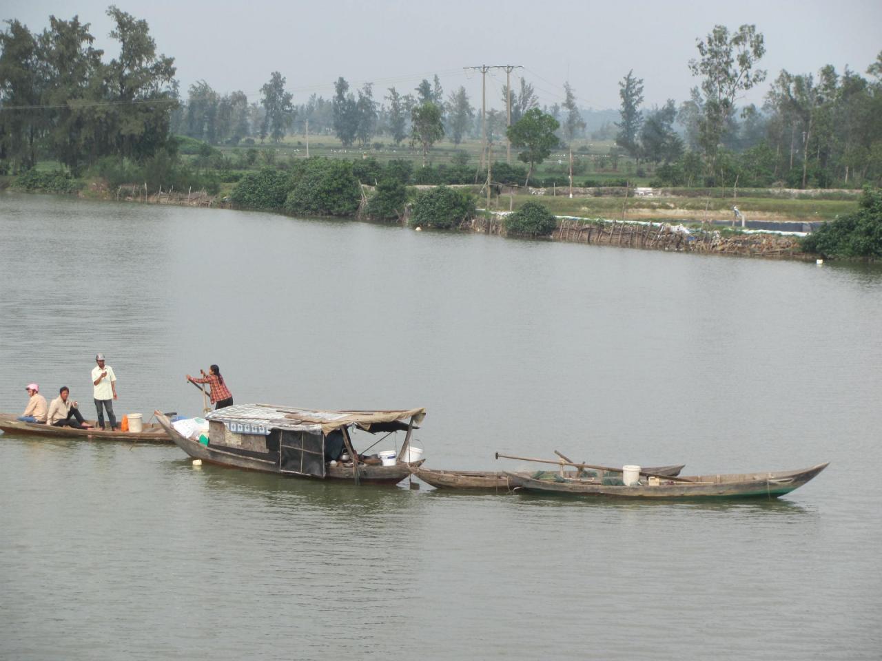 5. Den sista delen av Trau-floden rinner ut i Ben Van-floden.