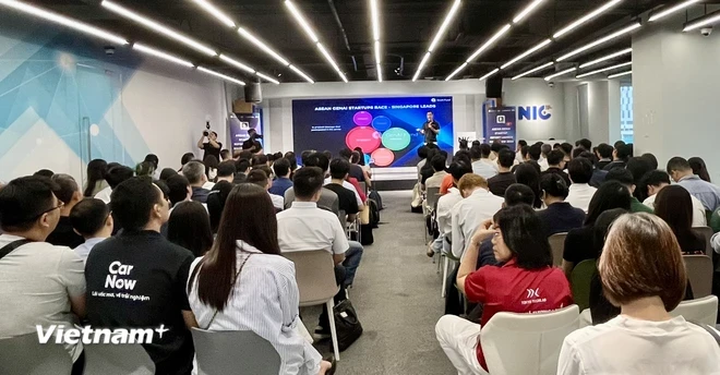 第1回ASEAN GenAIスタートアップレポートがハノイで発表されました。（写真：Vietnam+）