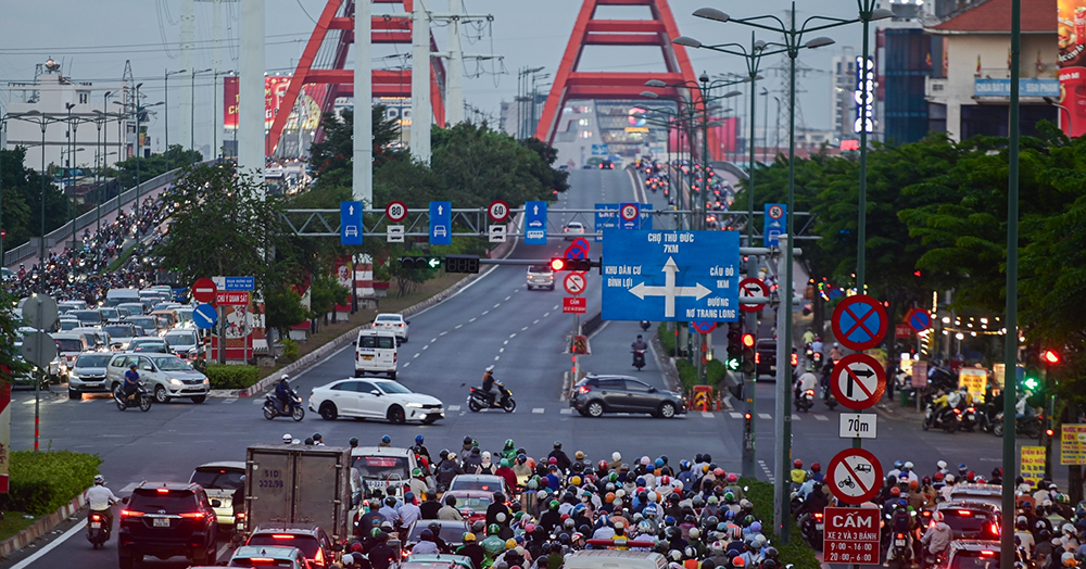 La gente tiene miedo de los semáforos, la policía de tránsito de Ciudad Ho Chi Minh ofrece más instrucciones