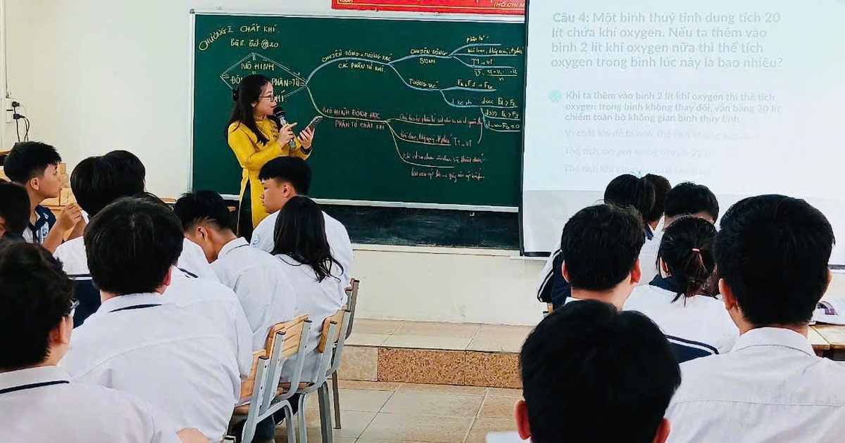 Hanoi teachers will be rewarded according to Decree 73