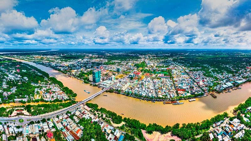 Celebration of the 125th anniversary of Ben Tre Province's founding (January 1, 1900 - January 1, 2025); 65th anniversary of Ben Tre Dong Khoi Day (January 17, 1960 - January 17, 2025); Announcement of the Prime Minister's Decision recognizing Ben Tre Province's Traditional Day January 17; honoring and awarding the titles of "Outstanding Dong Khoi Citizen" and "Honorary Dong Khoi Citizen"