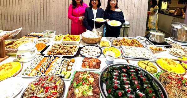 Chuyện về ngày hội tất niên "vác tù và hàng tổng" và bàn tiệc góp cỗ