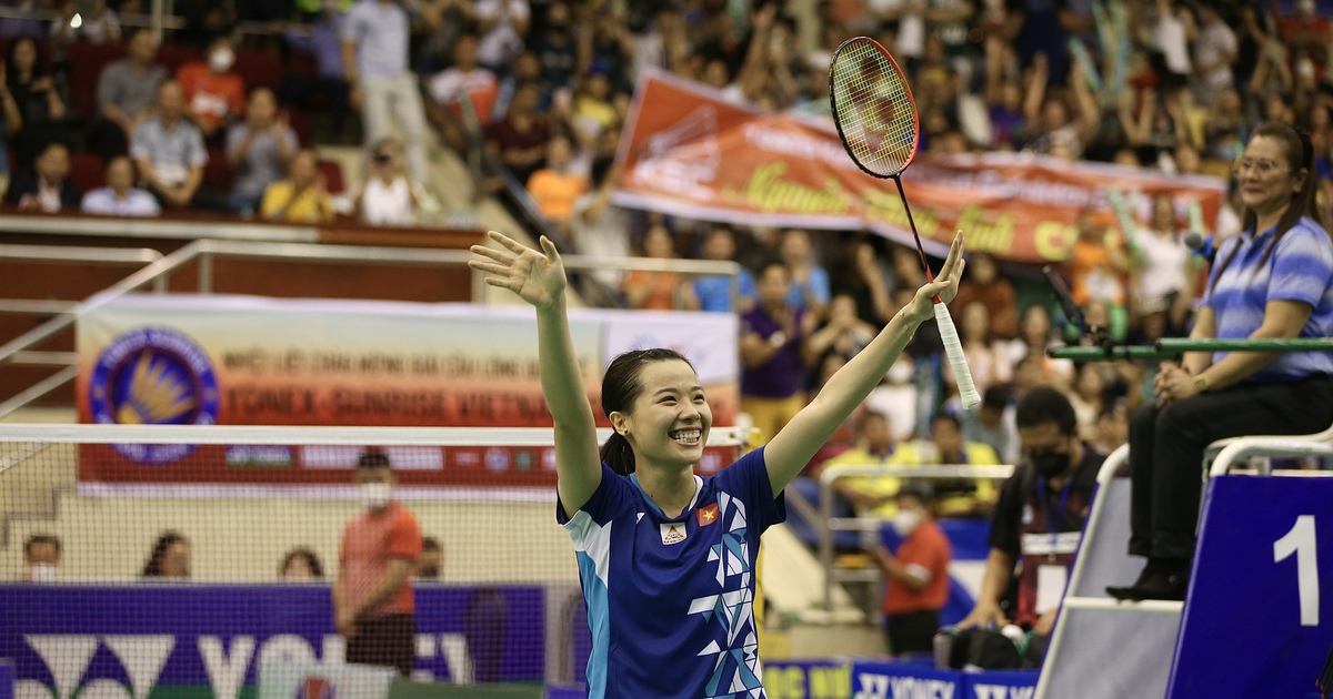 La reina de belleza del bádminton, Nguyen Thuy Linh, está feliz con su gira de 3 semanas